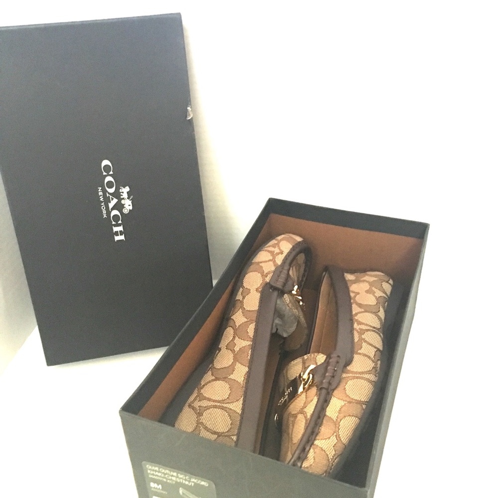 COACH Women's Sig C Jacqrd Size 8M Khaki-chestnut. - Picture 8 of 8